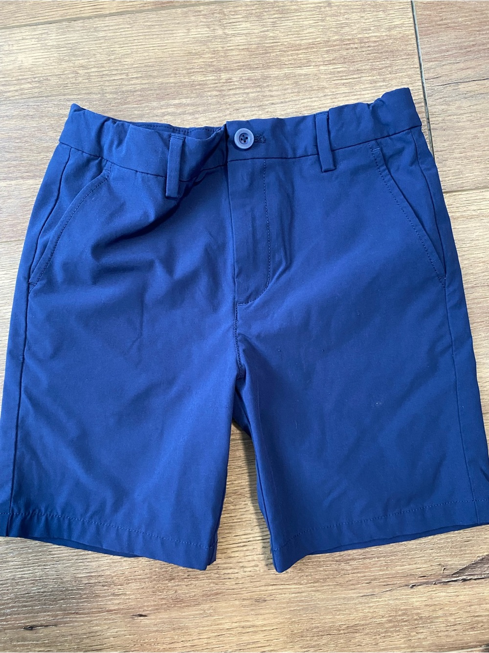 Vineyard Vines performance navy blue shorts boys size 7